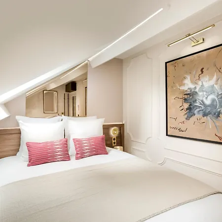 Merveil - Luxury - Champs Elysees - St Cyr I